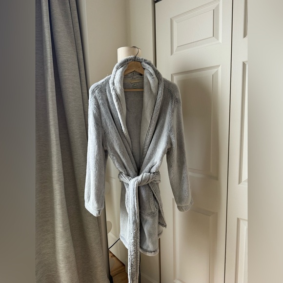 Peignoir Aerie - Picture 1 of 3